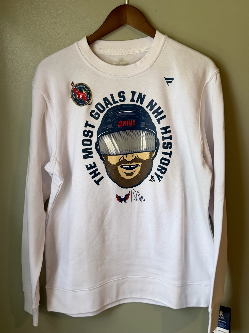White Capitals Alex Ovechkin Graphic Crewneck Sweatshirt - Mens